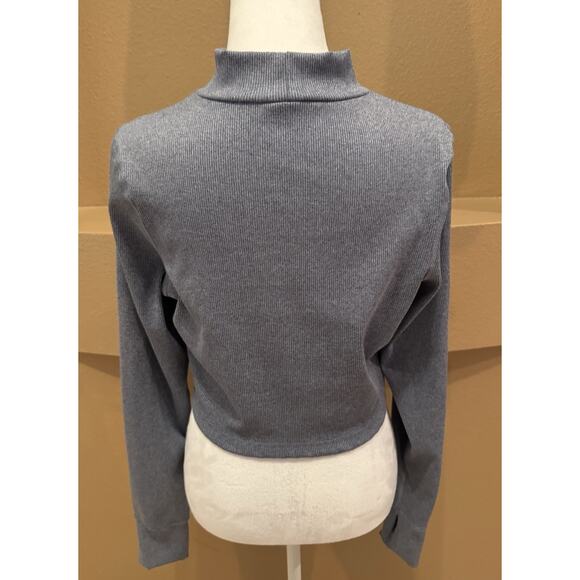 Offline by Aerie Crop Top Women's Gray Solid Mock Neck Long Sleeve Size L - Picture 6 of 7
